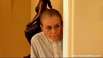 Kızıl Saçlı Ve Sarışın Porno Yıldızlarıyla Eski Lezbiyen Orgisi