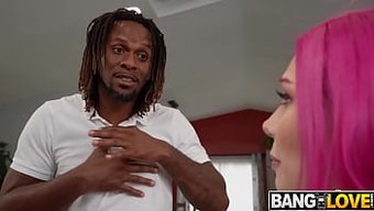 Kızıl Saçlı Amatör Lily Lou, Derin Bir Boğaz Veriyor Ve Cowgirl Pozisyonunda Sikişiyor