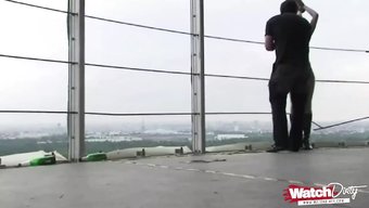 Amy Ve Arkadaşları Birlikte Bağı Keşfediyorlar