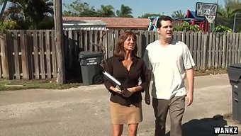 Tara Holiday'In Emlakçı Olarak Duygusal Becerileri, Sıcak Bir Buluşmaya Yol Açıyor