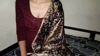 Desi Genç Komşusuyla Derin Boğaz Ve Cunnilingusun Tadını Çıkarıyor