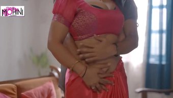 Ateşli Hintli Ev Hanımı Ve Üniversite Öğrencisi, Ev Yapımı Videoda Ateşli Seks Yapıyor.