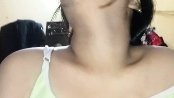 Adam Karısını Odada Tutkuyla Sertçe Sikti.