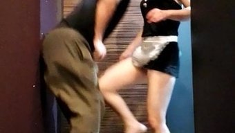 Mistress'In Ininde Fetiş Ayak Işleri Ve Top Patlatma