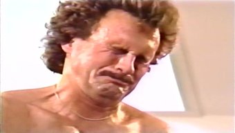 Vintage Sevinçleri: Retro Derlemesinde Joey Silvera'Nın En Iyisi