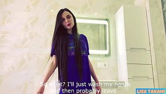 Lisa Takami'Nin Üvey Kardeşi, Üvey Kız Kardeşinden Sıcak Bir Sakso Alıyor