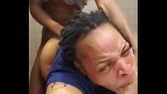 Hızlı Ve Sıcak Bir Banyo Macerası