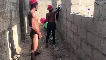 Amatör Güzel Şişman Kadınların Noel Dileği Büyük Bir Siyah Yarrağın Içinde Gerçekleşiyor