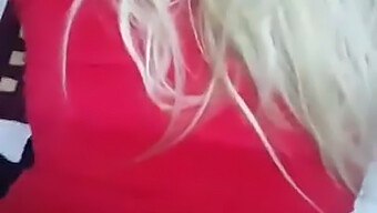 Amatör Türk Kız Arkadan Sert Bir Sakso Çekiyor