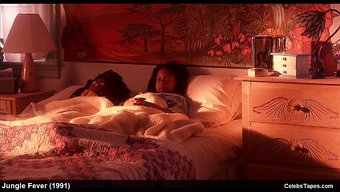 Annabella Sciorra Ve Lonette Mckee'Nin Vintage Bir Filmde Duygusal Buluşması