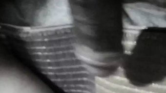 Olgun Hint Karısı Sevgilisiyle Oral Ve Penetratif Seksin Tadını Çıkarıyor