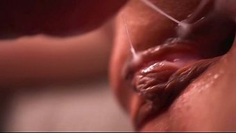 Göğüsleriyle Dikkat Çeken Amatör Viktoriya, Ateşli Bir Sahnede Amını Dölle Dolduruyor.