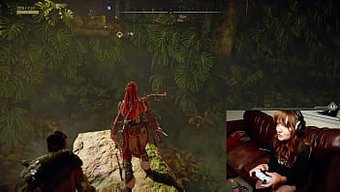 Oyun Oynayan Bebekler Oyunda Kayboluyor Ve Kamerayı Kapatmayı Unutuyorlar