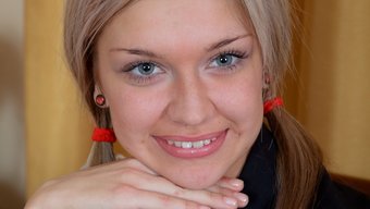 Jasmin'In Anal Keşfi, Arkadan Yoğun Penetrasyon Ve Boşalma Ile Sonuçlanıyor