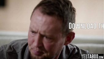 Büyük Memeli Olgun Kadın, Kocasını Ve Kiracısını Üç Kadın Ve Bir Adam Aksiyonunda Sıcak Bir Anal Seks Için Baştan Çıkarıyor.