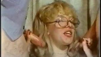 Vintage Video 3'Te Connie Peterson'In Retro Cazibesini Keşfedin