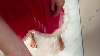 Bir Kız, Yılbaşında Amına Iki Alet Birden Aldı – Ev Yapımı Video.