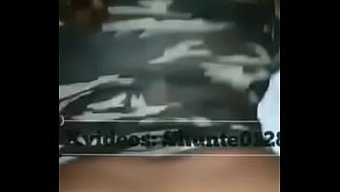 Kıvrımlı Amatör Kadınlarla Siyah Üçlü