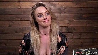 Titreşimli Dildo Bdsm Oyununda Kontrolü Ele Alıyor