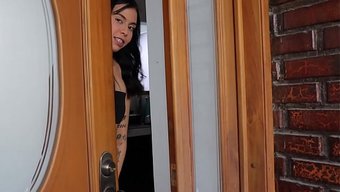 Günaydın Komşu, Bir Bardak Su Alabilir Miyim?