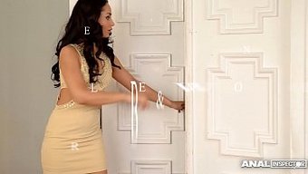 Milf'Ler Aurelly Rebel Ve Wendy Moon, Anal Keşifle Sıcak Üçlüde