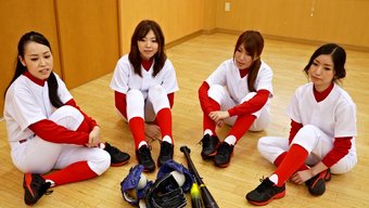 Asyalı Okul Kızları Creampie Ile Sıcak Seksin Tadını Çıkarıyorlar