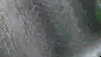 Heyecanlı Partnerle Tutkulu Ilişki