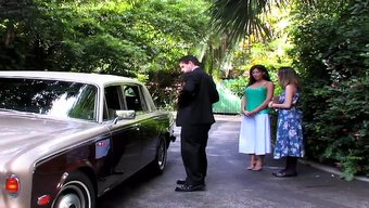 Retro Bir Dokunuş Ve Vintage Bir Hisle Bdsm Eğlencesi