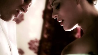 Iki Partner Arasında Duygusal Sevişme, Orgazmla Sonuçlanıyor