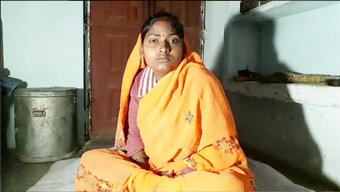 Olgun Bir Hint Kadın, Kocasının Büyük Penisini Oral Seks Ve Vajinal Ilişkiyle Zevklendiriyor