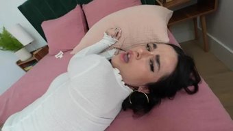 En Iyi Arkadaşımın Kız Arkadaşıyla Oynamak: Arzunun Baştan Çıkarıcı Bir Keşfi