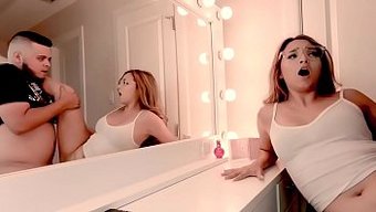 Genç Bir Kızın Tatlı Amı, Tutkulu Bir Misyoner Pozisyonunda Sansasyonel Bir Oral Uyarıyla Zevk Alır.