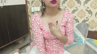 Hindistan'Daki Yaşlı Adam, Genç Büyük Götünü Arkadan Siktiriyor