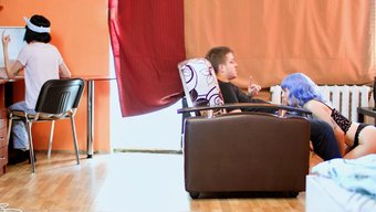 Ihmalkar Karısının Kocası Ve Onun En Iyi Arkadaşıyla Ateşli Karşılaşma