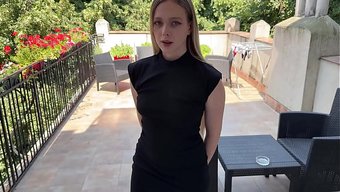 Kız Aletime Karşı Koyamıyor, Sevgilisini Aldatıyor.