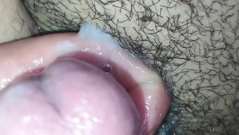 Hintli Genç Bhabhi, Büyük Yarakla Sert Seksin Tadını Çıkarıyor