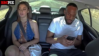 Ellie Nova'Nın Sıkı Amı, Romantik Bir Tarihte Büyük Siyah Yarrağı Alıyor