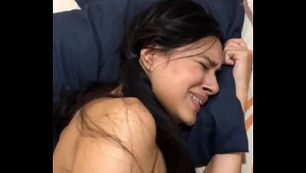 Herif, Kızı Iki Deliğinden De Sertçe Sikip Sonunda Götüne Boşalıyor.