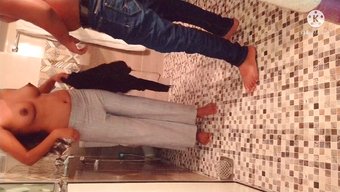 Üniversite Öğrencisi Çift, Sıkı Karısıyla Anal Oyunu Keşfediyor