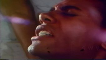 Lisa, Hayalindeki Adamla Karşılaşıyor