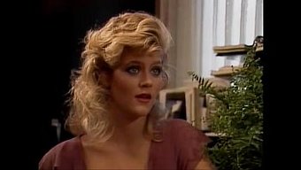 Ginger Lynn'In En Ateşli Sahneleri Tek Bir Videoda Derlendi