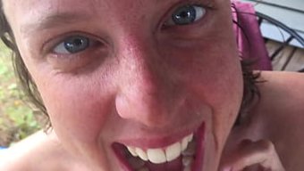 Sean Patrick Ile Bu Yoğun Sahnede O Cack'I Içerken Izleyin