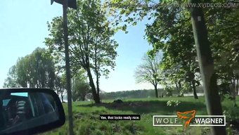 Samantha Kiss, Bu Reality Pov Videosunda Kalın Amcığında Büyük Bir Sikten Zevk Alıyor.