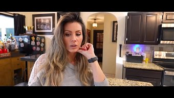 Seksi Üvey Annem Coco Vandi Ile Striptiz Poker Oynuyorum.