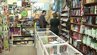 Dolgun Kıllı Olgun Vücutlu Rus Kadın