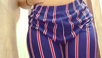 Ilk Kez Seks Kaseti: Hintli Genç Parmaklanıyor Ve Beceriliyor