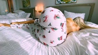 Üvey Annenin Sürprizi: Üvey Oğlunun Büyük Yarağı Onu Uyandırıyor