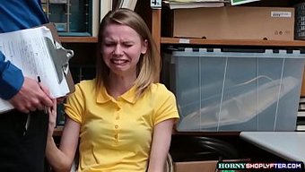 Muhteşem Genç Catarina Petrov'Un Alışveriş Macerası Vahşi Bir Cinsel Buluşmaya Dönüşüyor