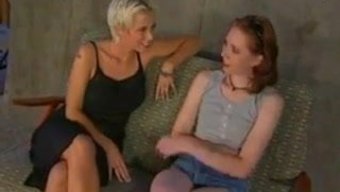 Madam Ve Fahişesi, Bölüm 1'De Kışkırtıcı Bir Iş Görüşmesi Yapıyorlar