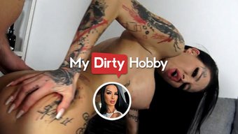 Maja, Azgın Bir Alman Amatör Ve Büyük Sik Seven Erkek Arkadaşıyla Sert Seks Yapıyor.